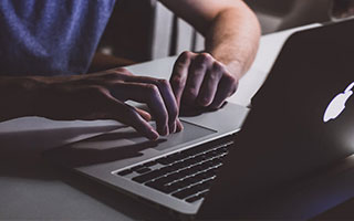 JDG全队通过“身体功能筛查”统一报告